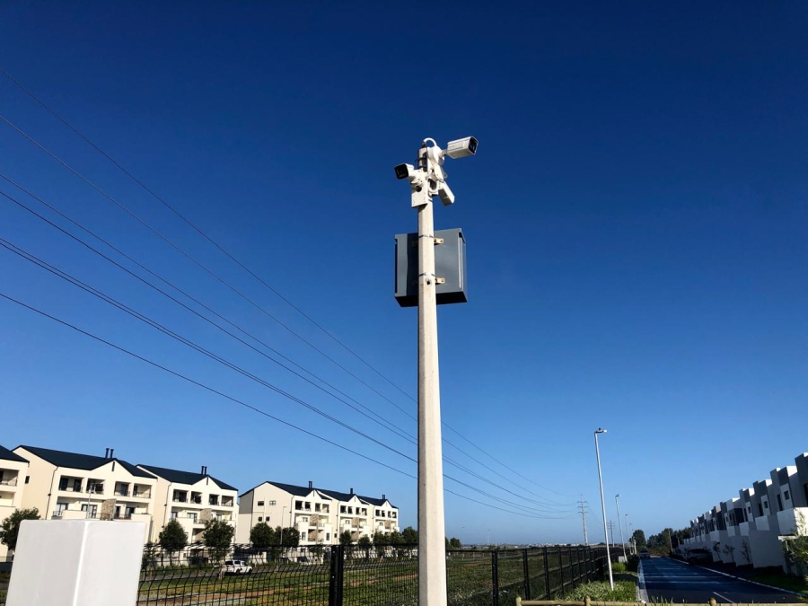 6 Bedroom Property for Sale in Sandown Western Cape